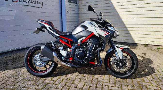 KAWASAKI Z900 A2 // 95Ch actuellement bridée à 48Ch // 1ère Main // Selle perso // 2 000 Kms