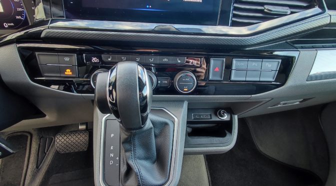 VW CALIFORNIA T6.1 2.0 TDI 204Ch 4 Motion OCEAN EDITION DSG7 // PLANCHER BOIS // ATTELAGE // MI CUIR // VIRTUAL