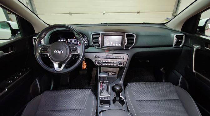 KIA SPORTAGE 1.7 CRDI 141Ch 4×2 DCT7 ACTIVE // TOIT PANO // CAMERA // 1ère MAIN //