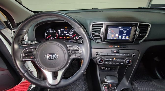 KIA SPORTAGE 1.7 CRDI 141Ch 4×2 DCT7 ACTIVE // TOIT PANO // CAMERA // 1ère MAIN //