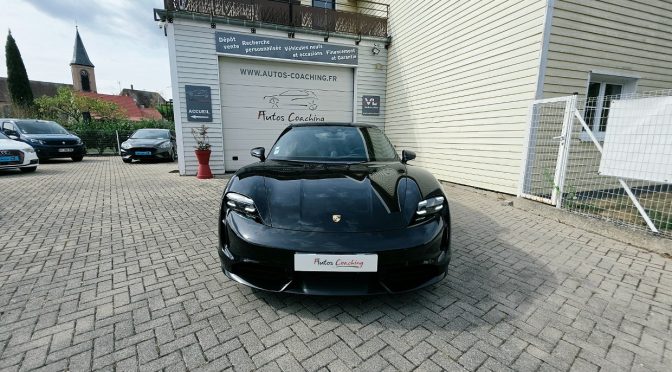 PORSCHE TAYCAN TURBO 680Ch 4×4 // Chargeur 150KW – batterie haute tension // 26 400-€ d’options !!